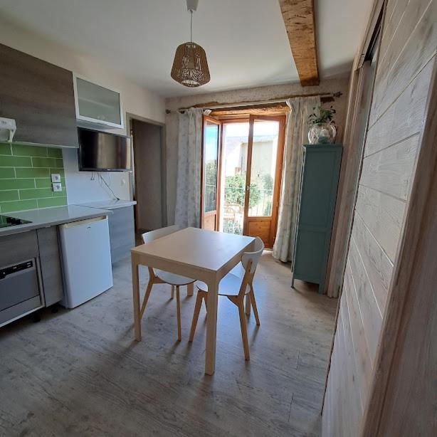 Chez Christine Et Fabrice Appartement Font-Romeu-Odeillo-Via Buitenkant foto